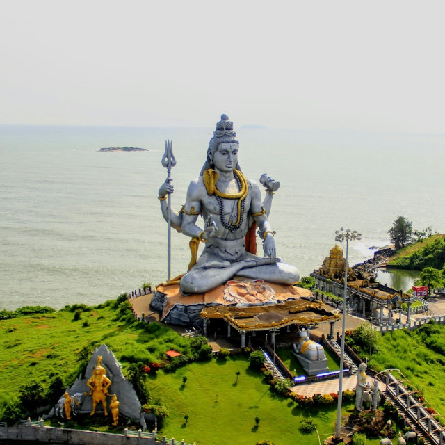 Murdeshwar in what used to be Mysore State, India. Photo by <a href="https://unsplash.com/@rohantk?utm_source=unsplash&utm_medium=referral&utm_content=creditCopyText">Tharun Kumar. U</a>