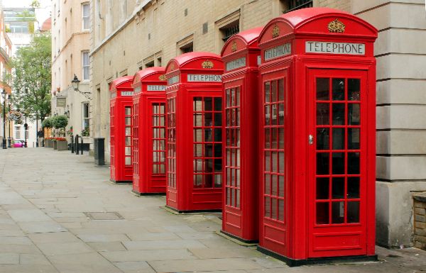 K2 kiosks on Broad Court, Covent Garden, London. Photo: M0tty