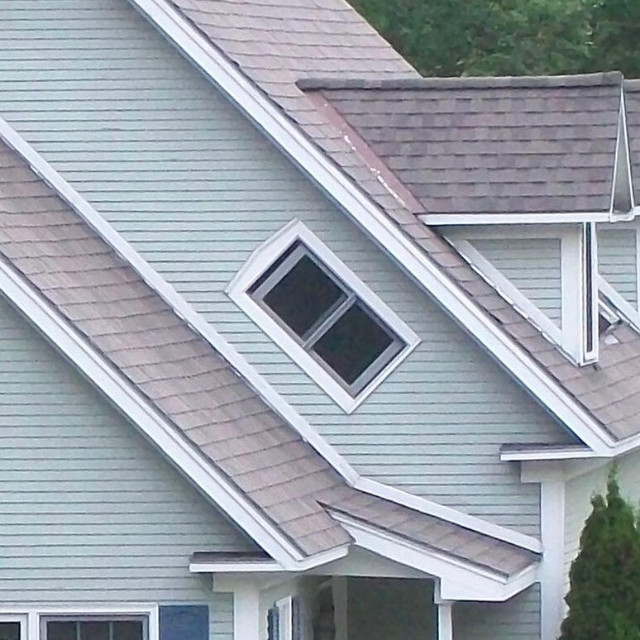 Photo: Piledhigheranddeeper @ English Wikipedia.